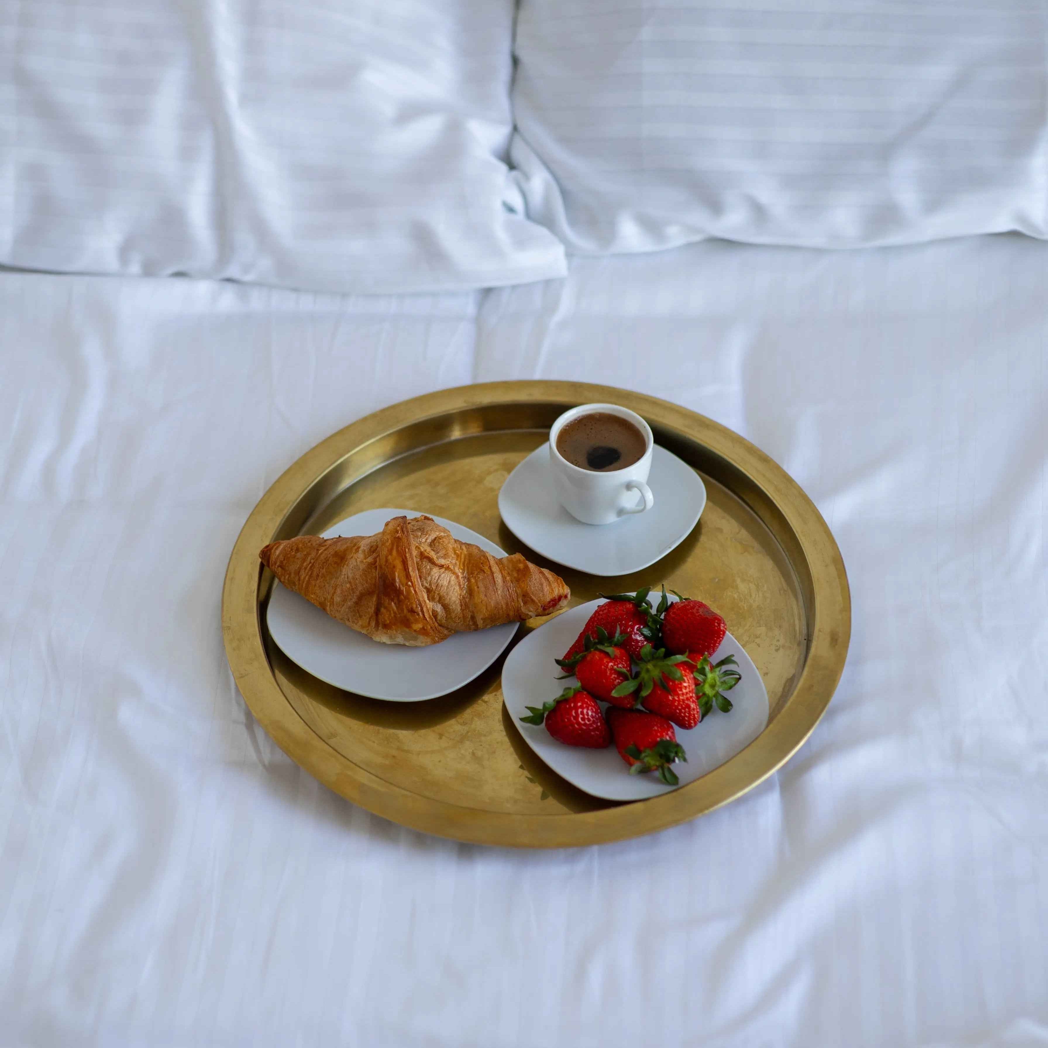 Pościel Satynowa w Paski – Biała, 100% Bawełna Turecka, 140g, Luksus Hotelowy