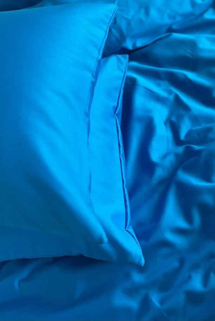 Literie en Satin Bleu Clair – 100% Coton Turc, 140g, Élégance Naturelle