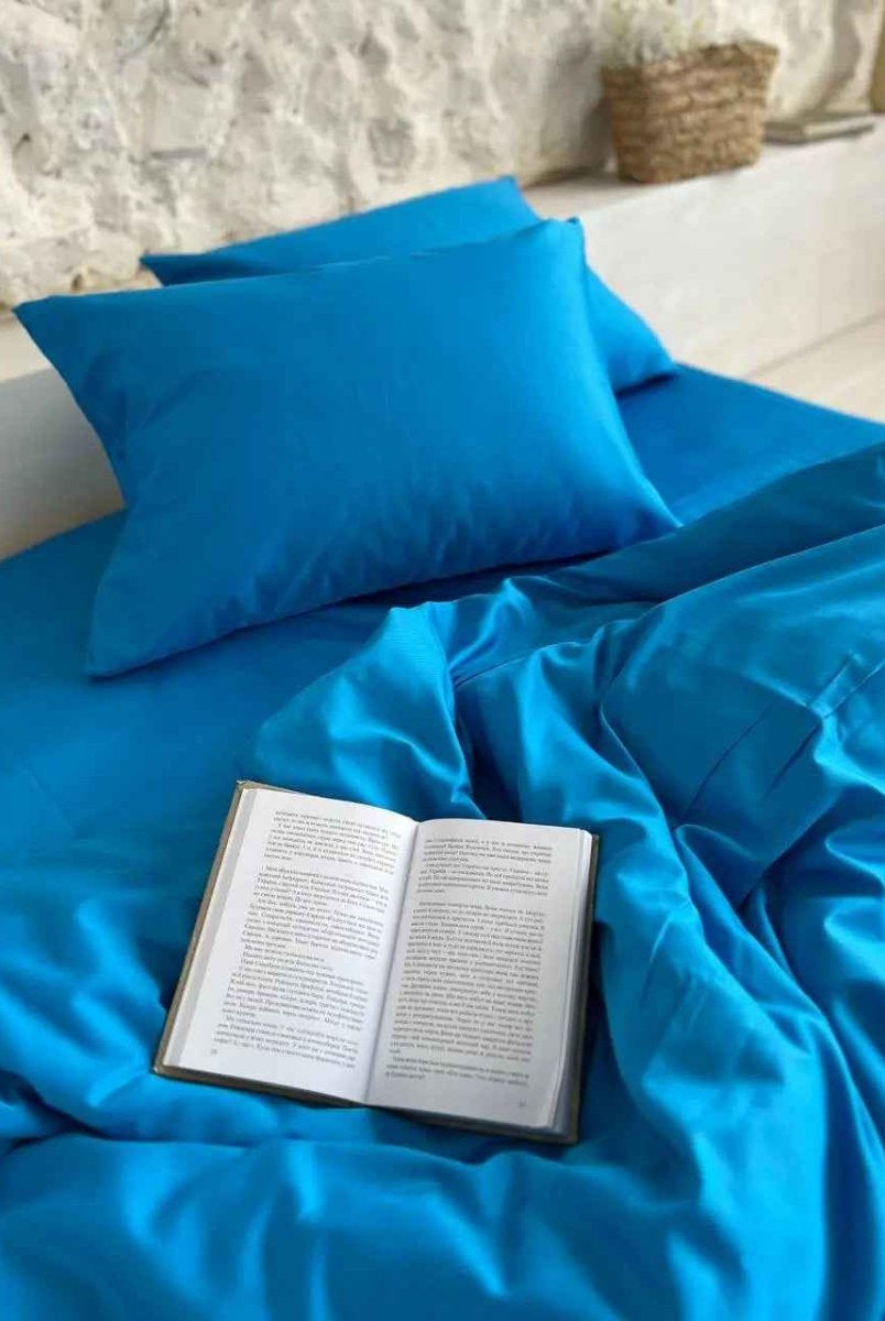 Literie en Satin Bleu Clair – 100% Coton Turc, 140g, Élégance Naturelle