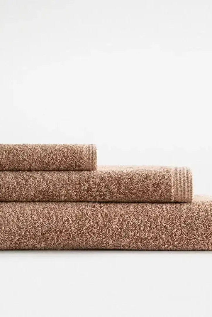ręcznik haftowany z bawełny organicznej
