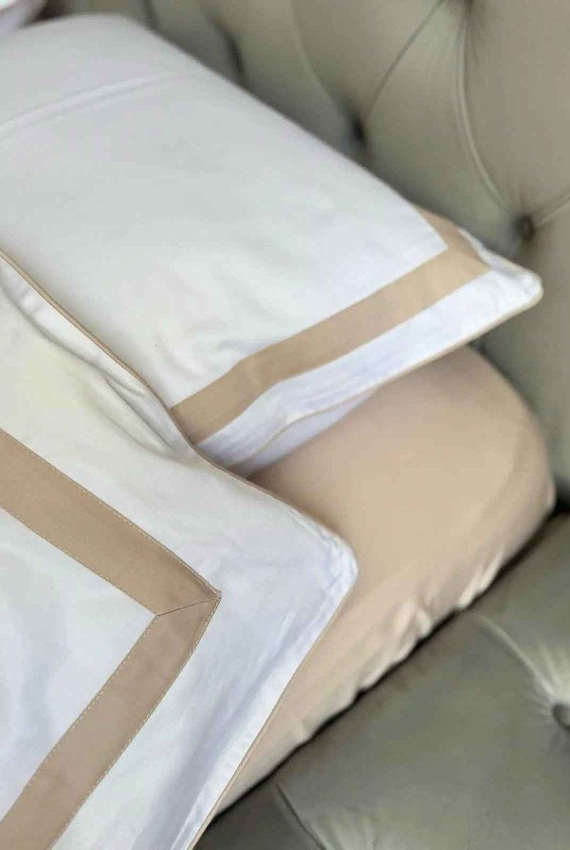 Literie en Satin Mercerisé – Nude & blanc, 100% Coton Turc, 140 g/m², Édition Exclusive