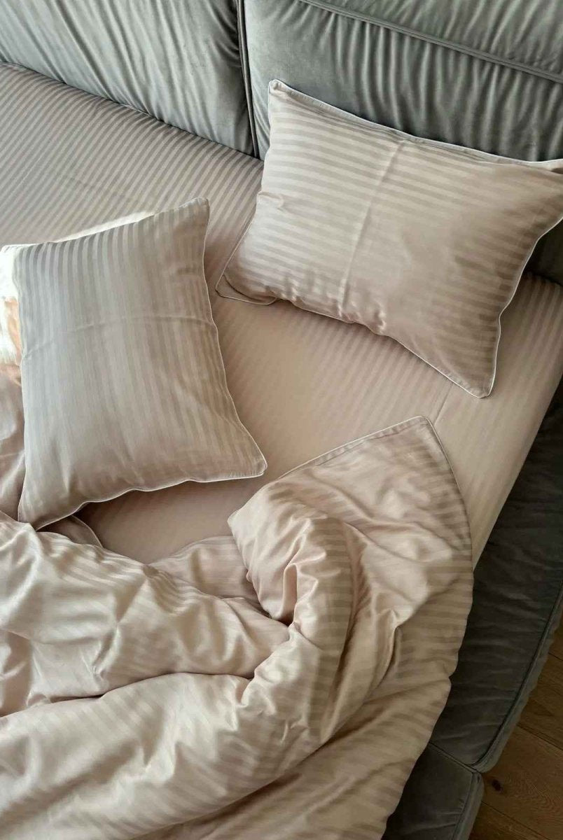 Literie en Satin Mercerisé - Rayé Nude avec Bordure Blanche, 100% Coton Turc, 140 g/m², Collection Premium