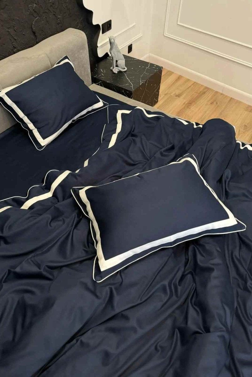 Literie en Satin Mercerisé – Bleu Marine & Blanc, 100% Coton Turc, 140 g/m², Édition Exclusive