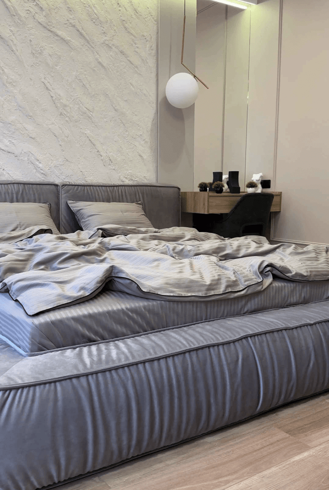 Literie en Satin Mercerisé – Graphite Clair avec Bordure Noire, 100% Coton Turc, 140 g/m², Collection Premium