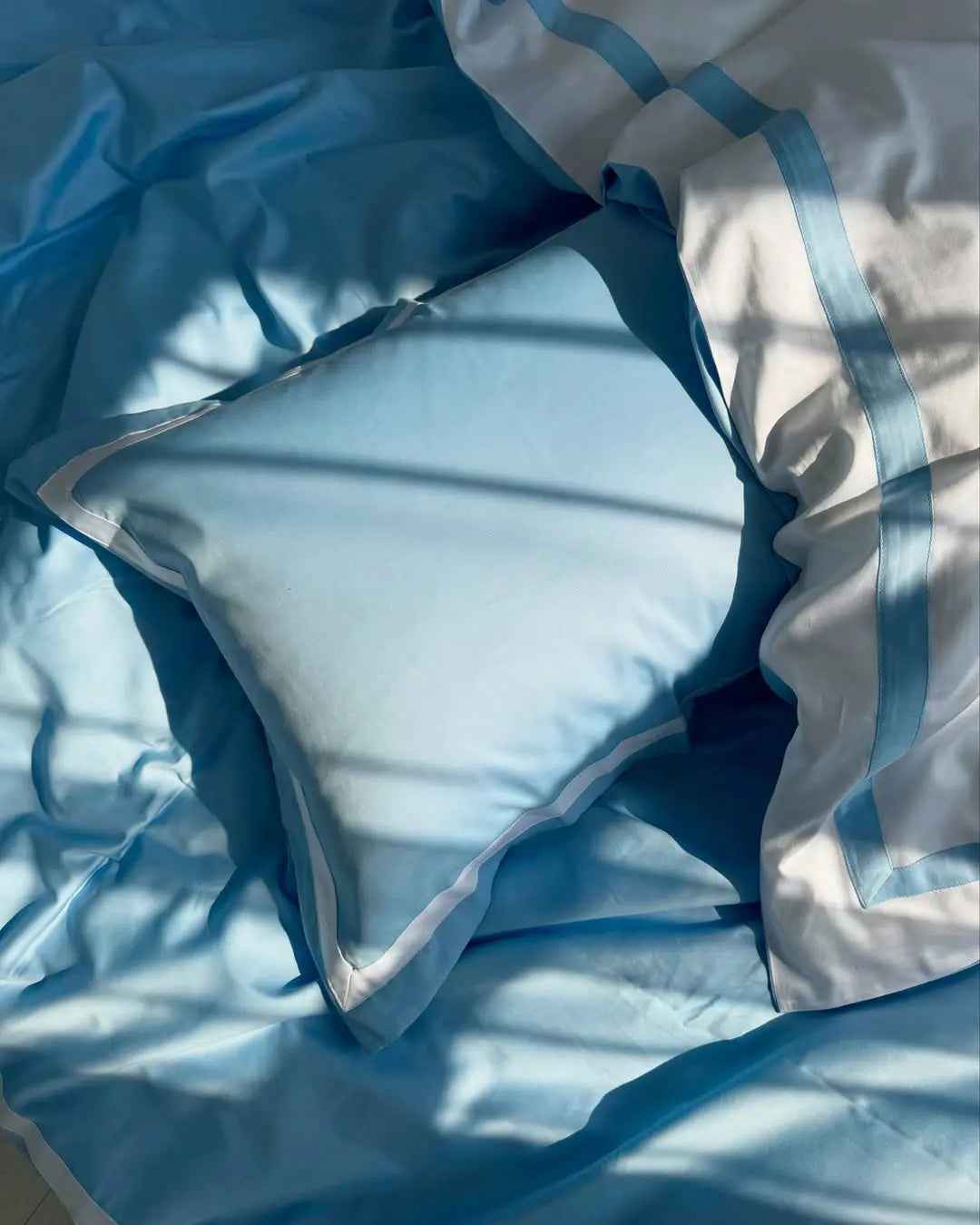 Mercerized Cotton Satin Bedding – Light Blue & White, 100% Turkish Cotton, Oxford Finish