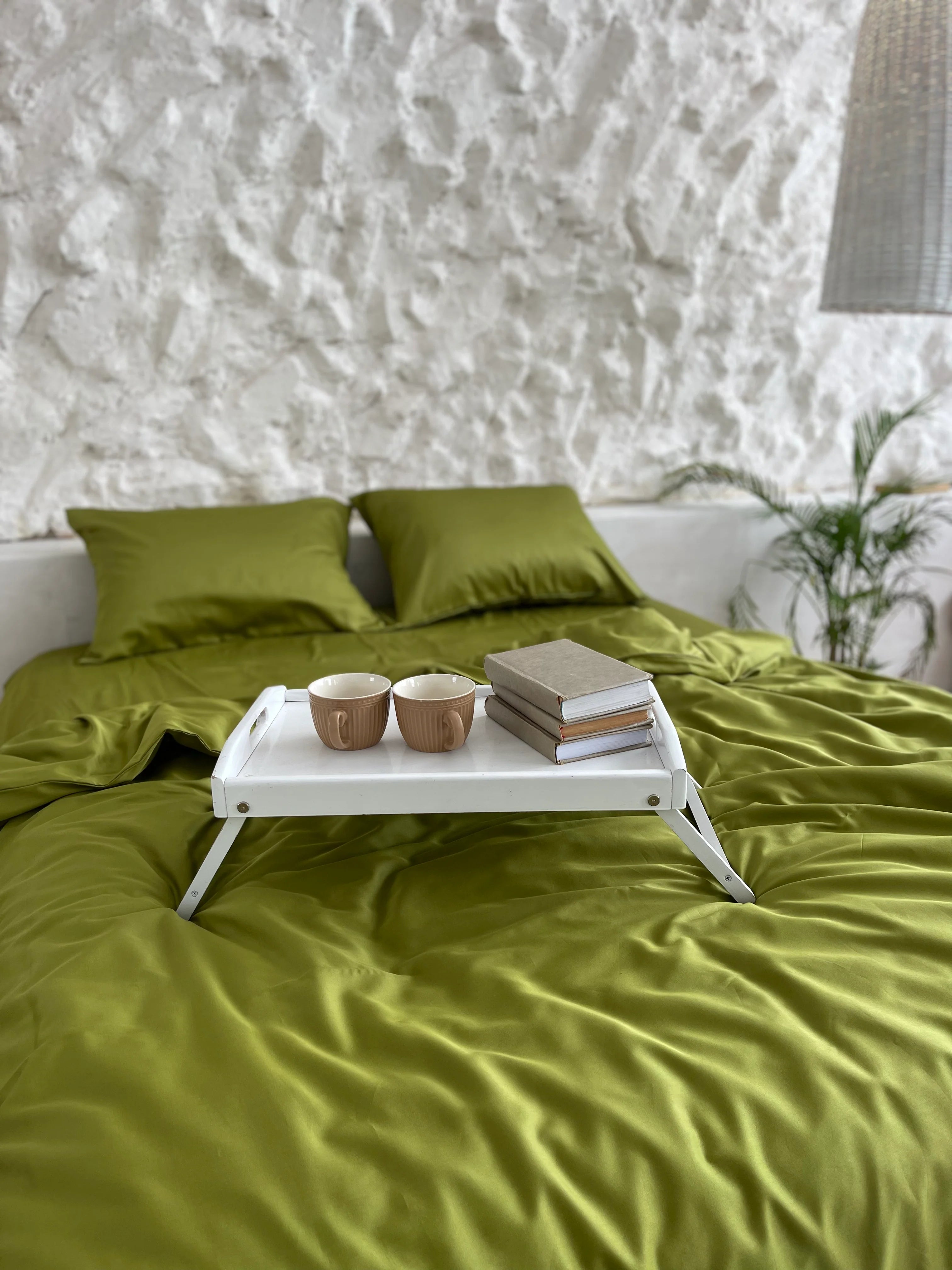 Lime Satin Bedding – 100% Turkish Cotton, 140 g/m², Natural Elegance