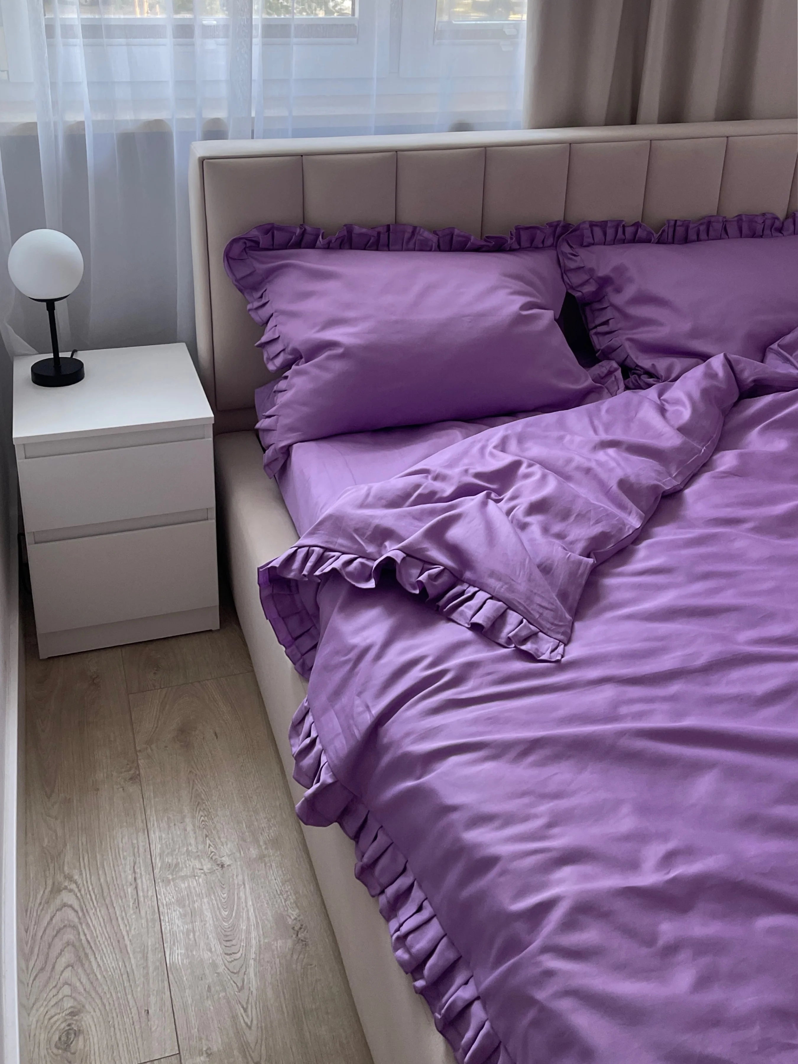 Satin Bedding Made from Mercerized Turkish Cotton in Lilac with Ruffle – 140 g/m²