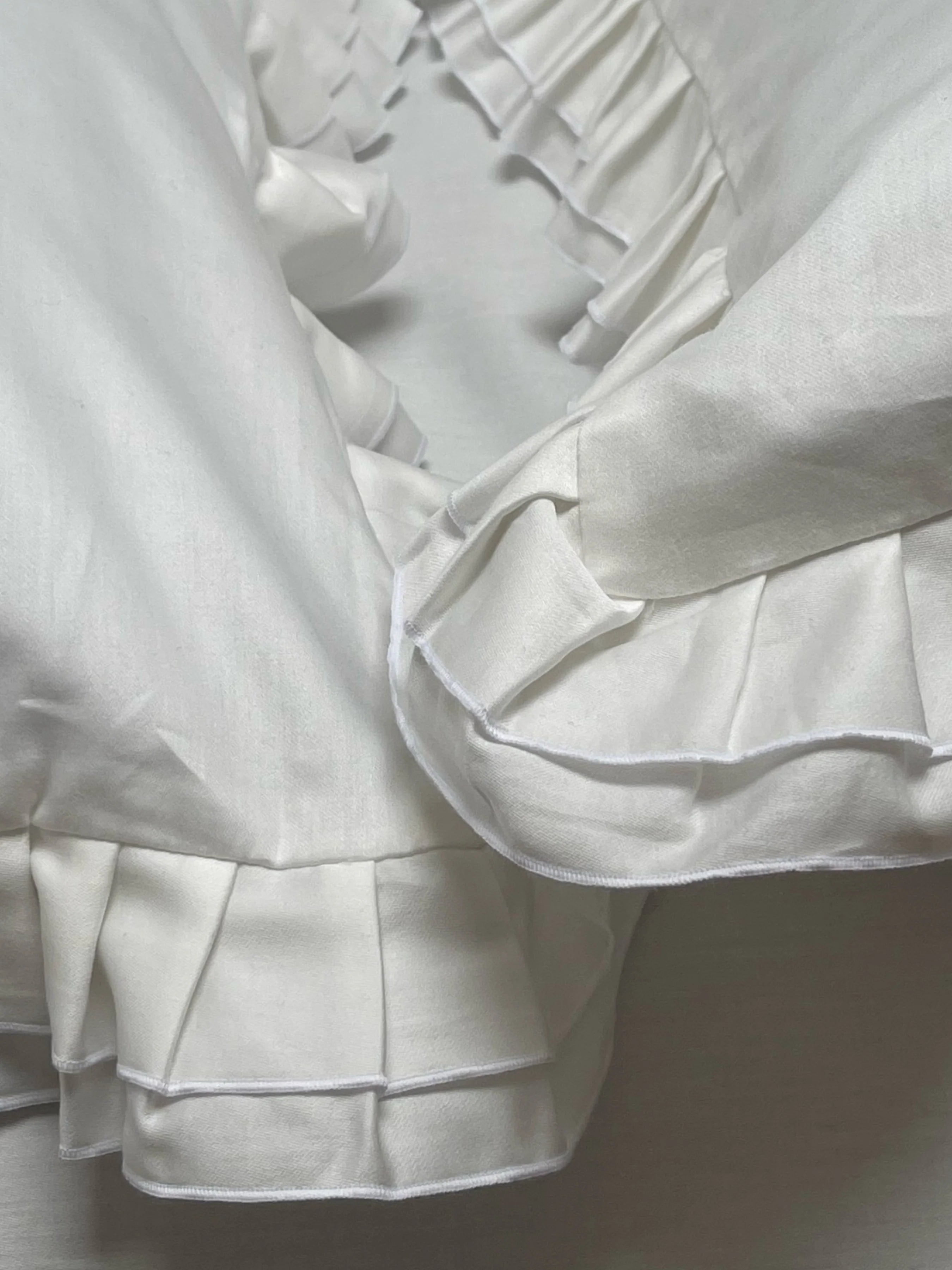 Satin Bedding Made from Mercerized Turkish Cotton in Milky White with Ruffle – 140 g/m²