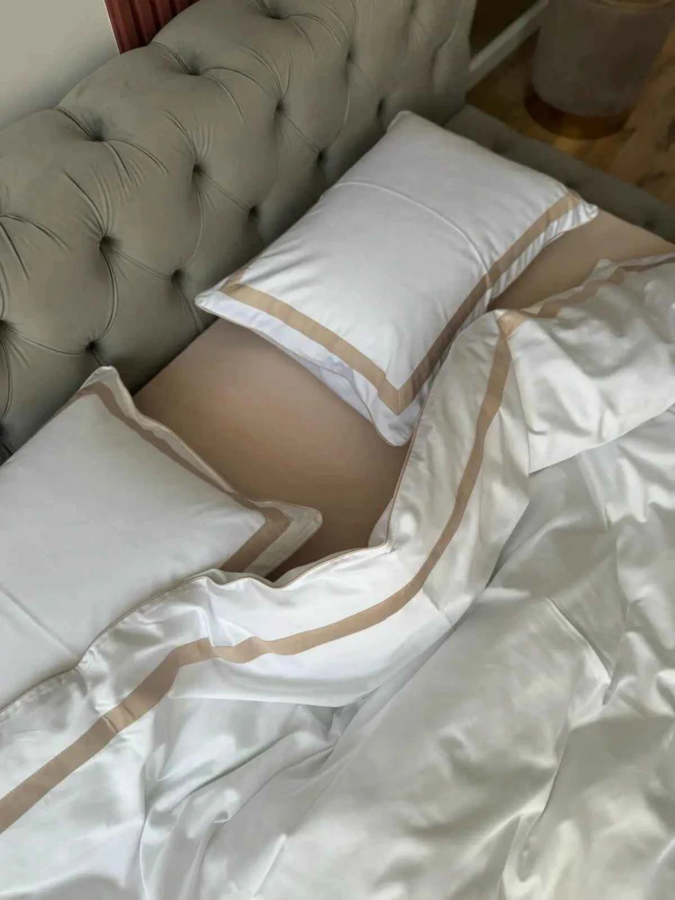 Mercerized Satin Cotton Bedding in Nude & White – 100% Turkish Cotton, 140 g/m², Oxford Finish with Piping