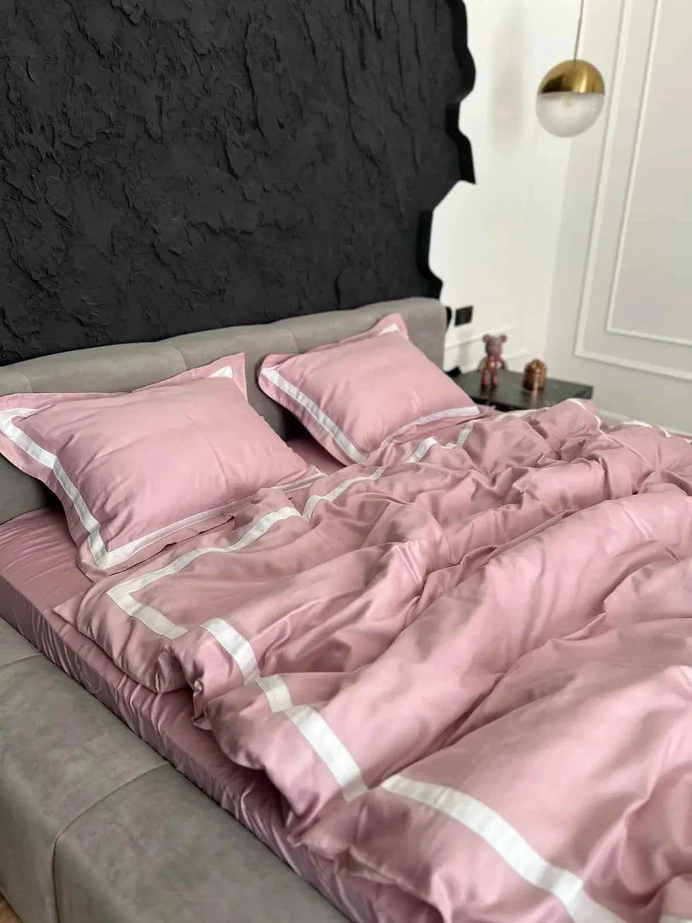 Mercerized Satin Cotton Bedding in Powder Pink & White – 100% Turkish Cotton, 140 g/m², Oxford Finish