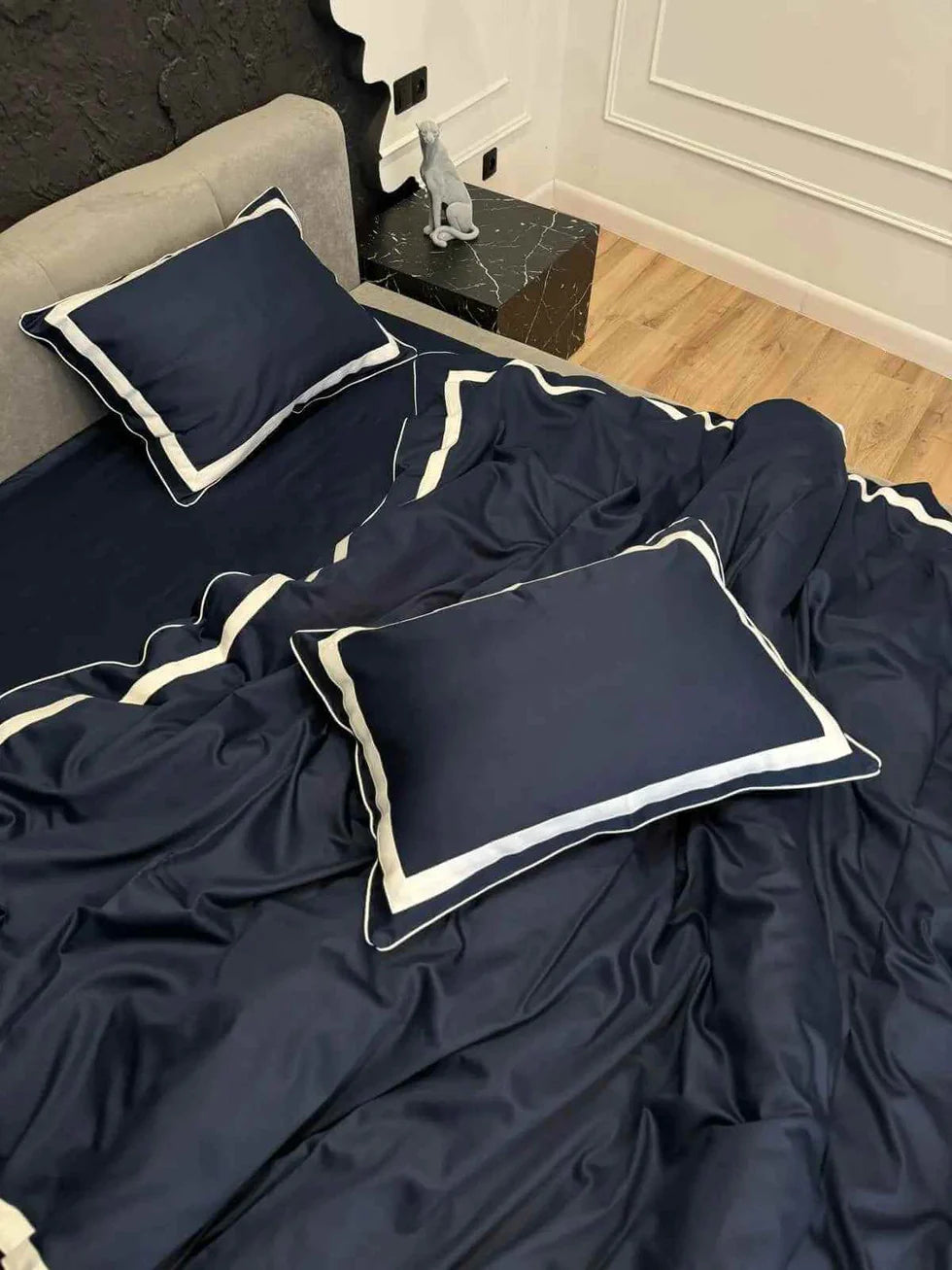 Mercerized Satin Cotton Bedding in Navy & White – 100% Turkish Cotton, 140 g/m², Oxford Finish with Piping