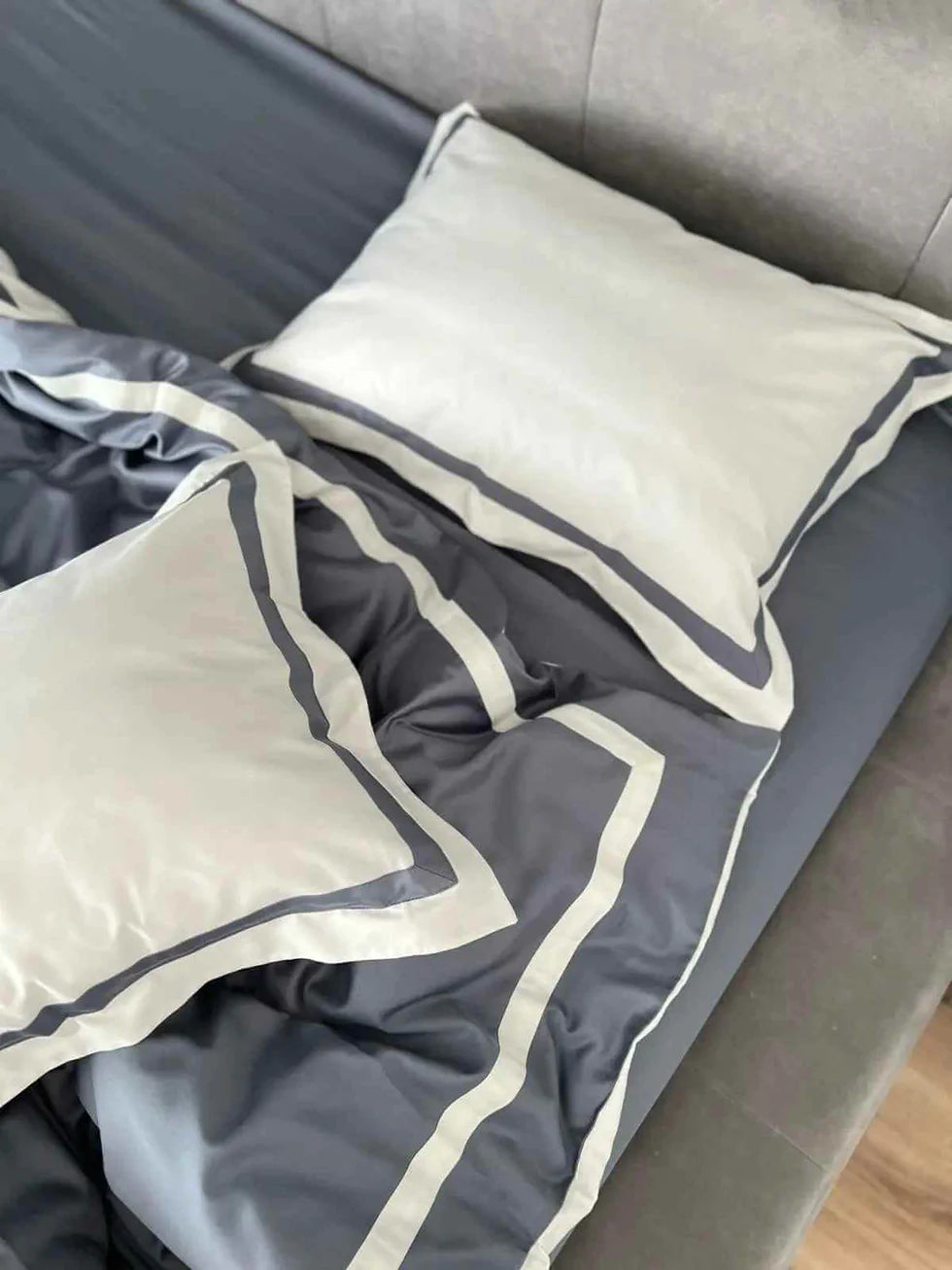 Mercerized Satin Cotton Bedding in Grey & White – 100% Turkish Cotton, 140 g/m² Oxford Finish