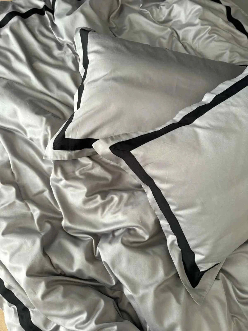 Mercerized Satin Cotton Bedding in Silver Grey & Black – 100% Turkish Cotton, 140 g/m² Oxford Finish