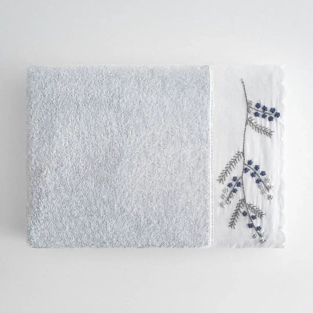 Derin Bath Towel Set (2 Pieces) – Women’s, 100% Organic Cotton, Hand-Embroidered, Light Blue
