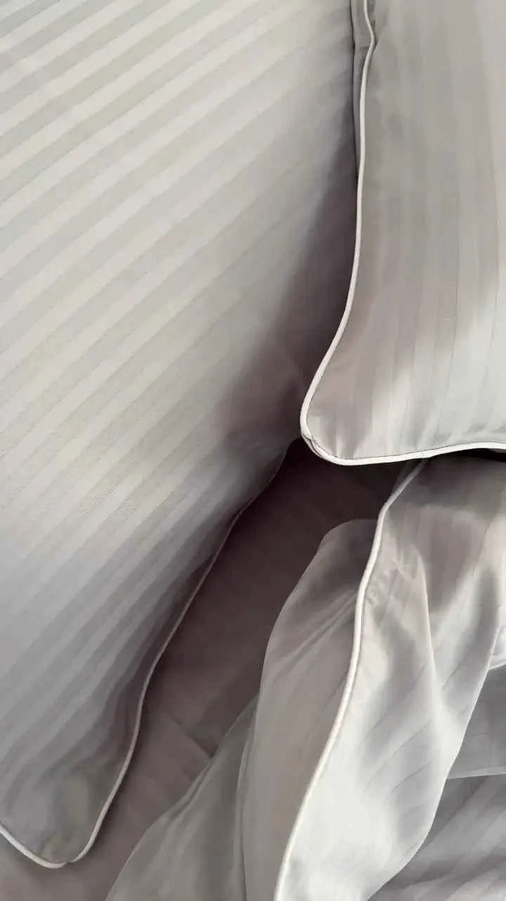 Mercerized Satin Cotton Bedding in Light Grey Stripes with White Piping – 100% Turkish Cotton, 140 g/m²