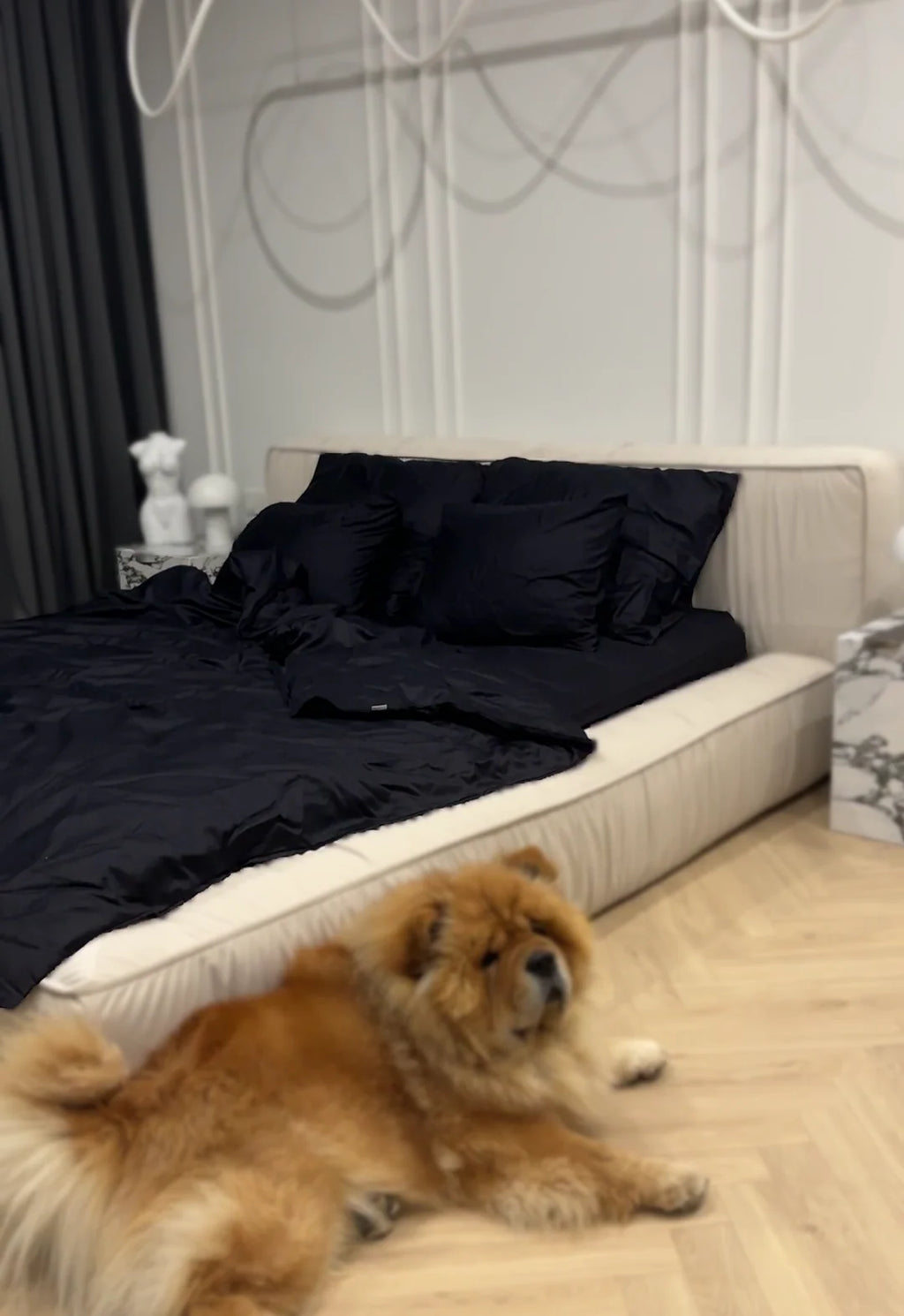 Black Satin Bedding – 100% Turkish Cotton, 140 g/m², Minimalist Elegance